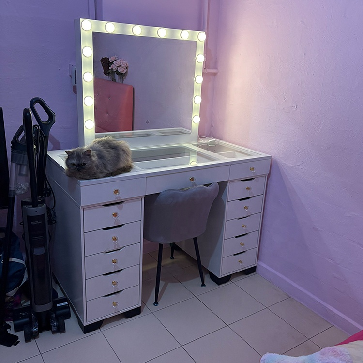 Modern Luxury Design Furniture Bedroom Vanity with Mirror and LED Lights Transparent Glass Tabletop Makeup Dressing Table