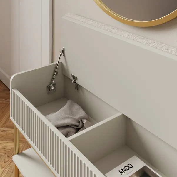 Ribbed Detail Bench