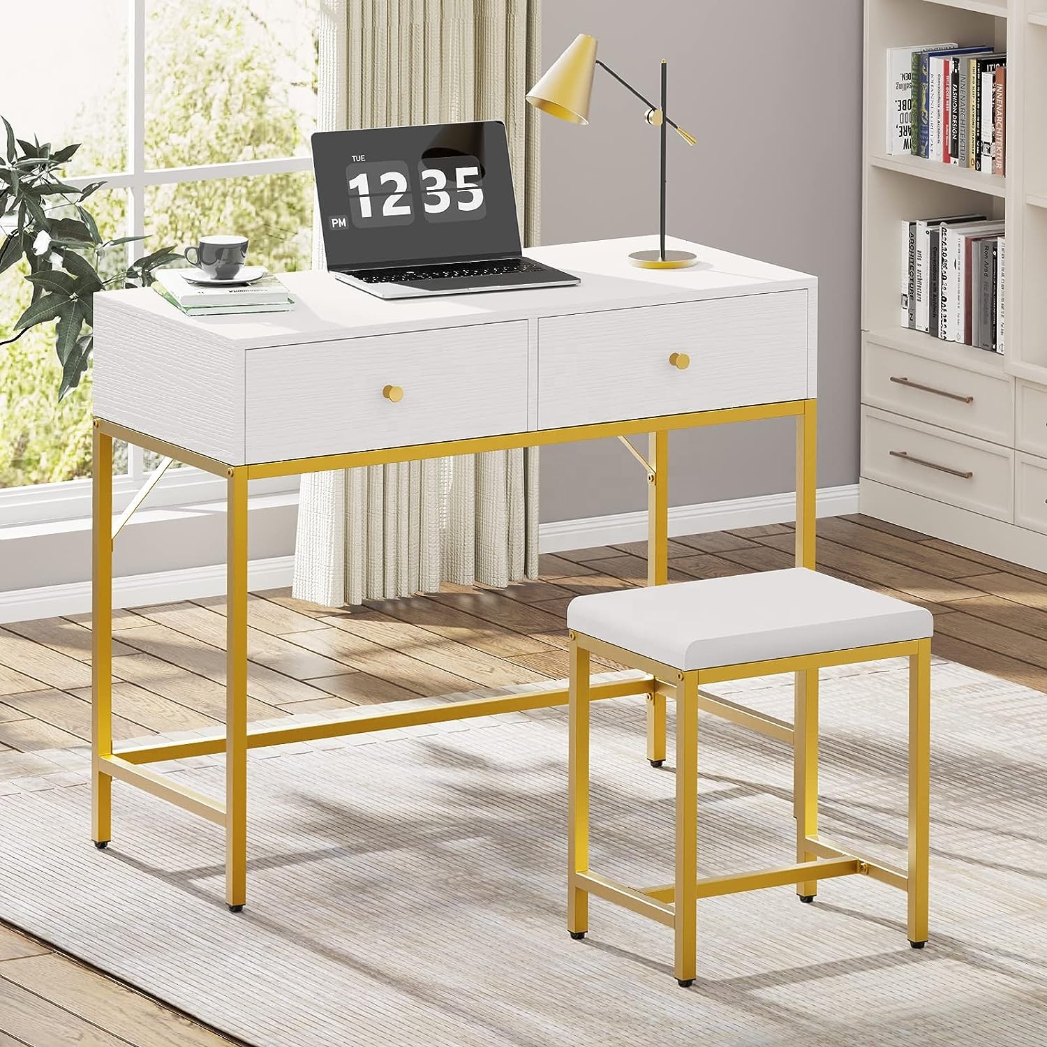 Factory Price Wooden Makeup Vanity Desk Girl's Bedroom Dressing Table with 2 Drawers Luxury Vanity Desk Make up Table