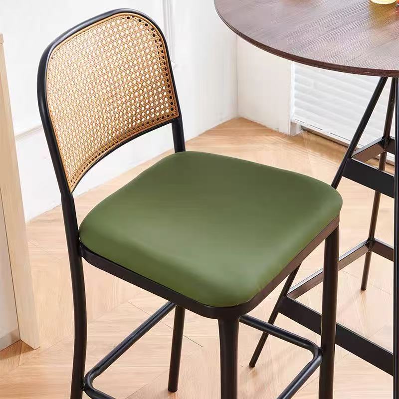 High-End Light Luxury Modern Steady Iron Frame Bar Counter Stools with Wicker Chair Back for Commercial Use