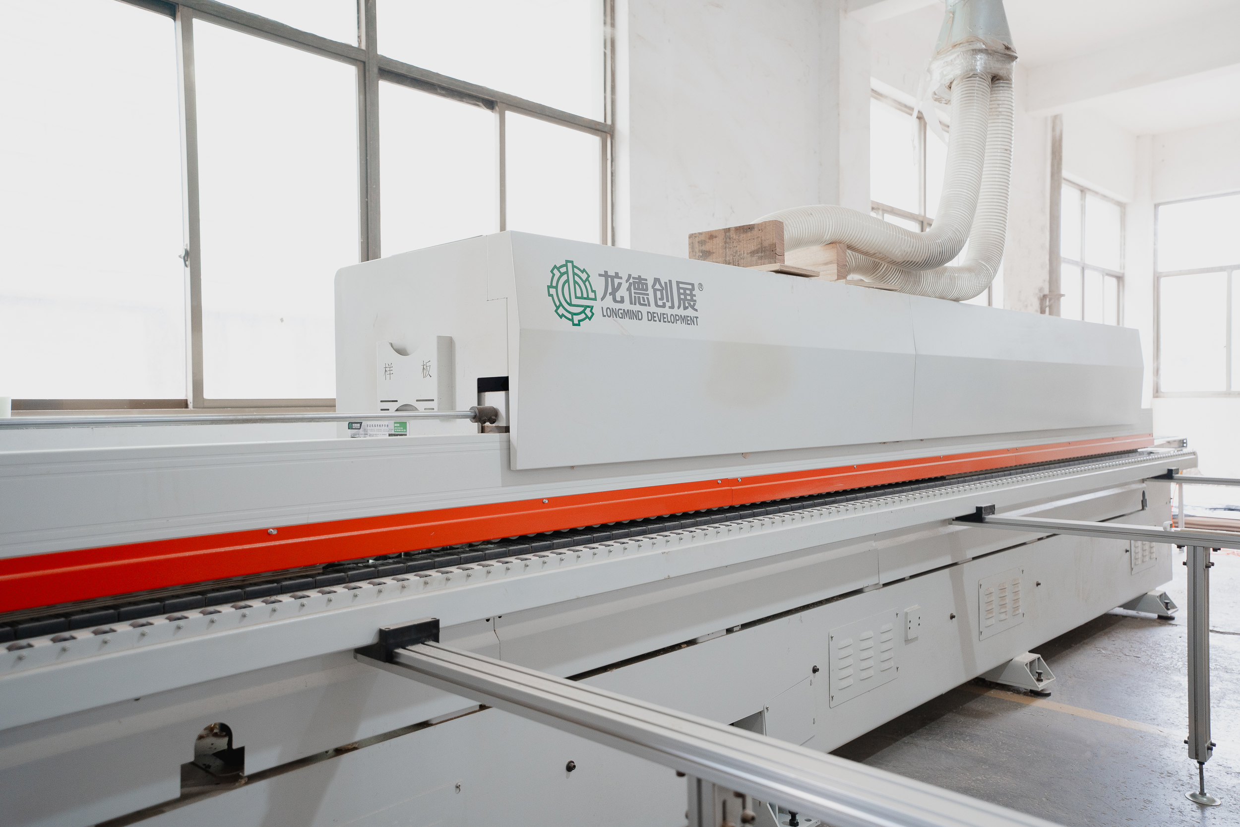 Double-glue-pot automatic edge banding machine