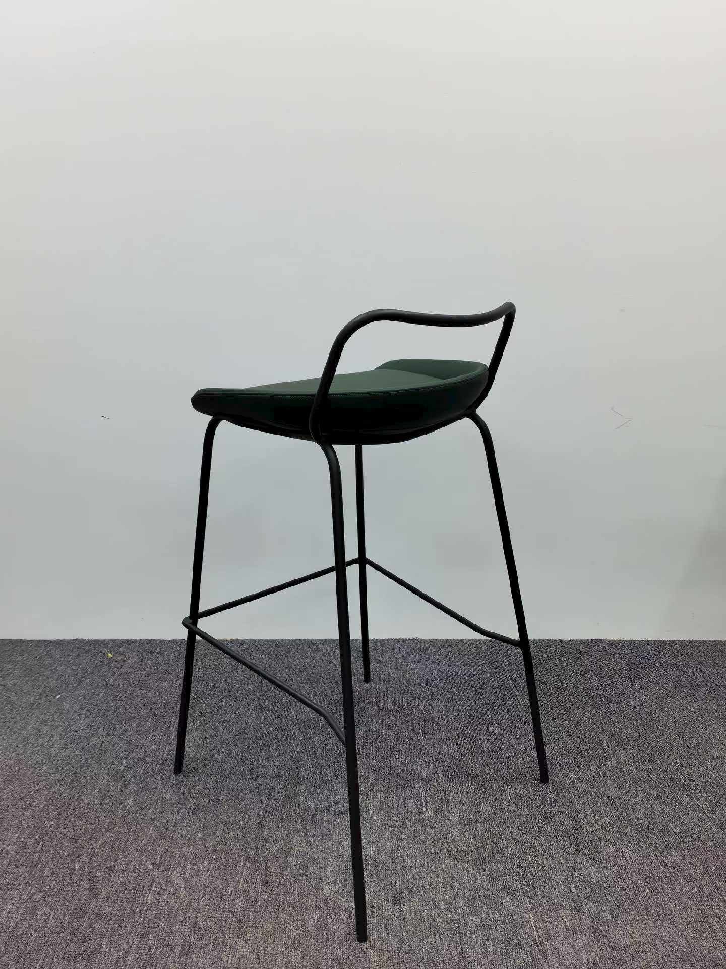 Modern Upholstered Bar Stool with Metal Frame Kitchen Island Counter Height Chair for Home Bar Cafe Restaurant