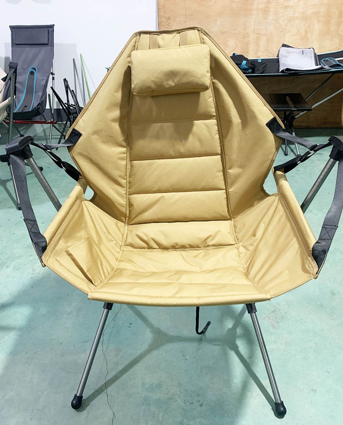 Durable Lightweight Rocking Recliner Chair for Camping Garden and Patio Use