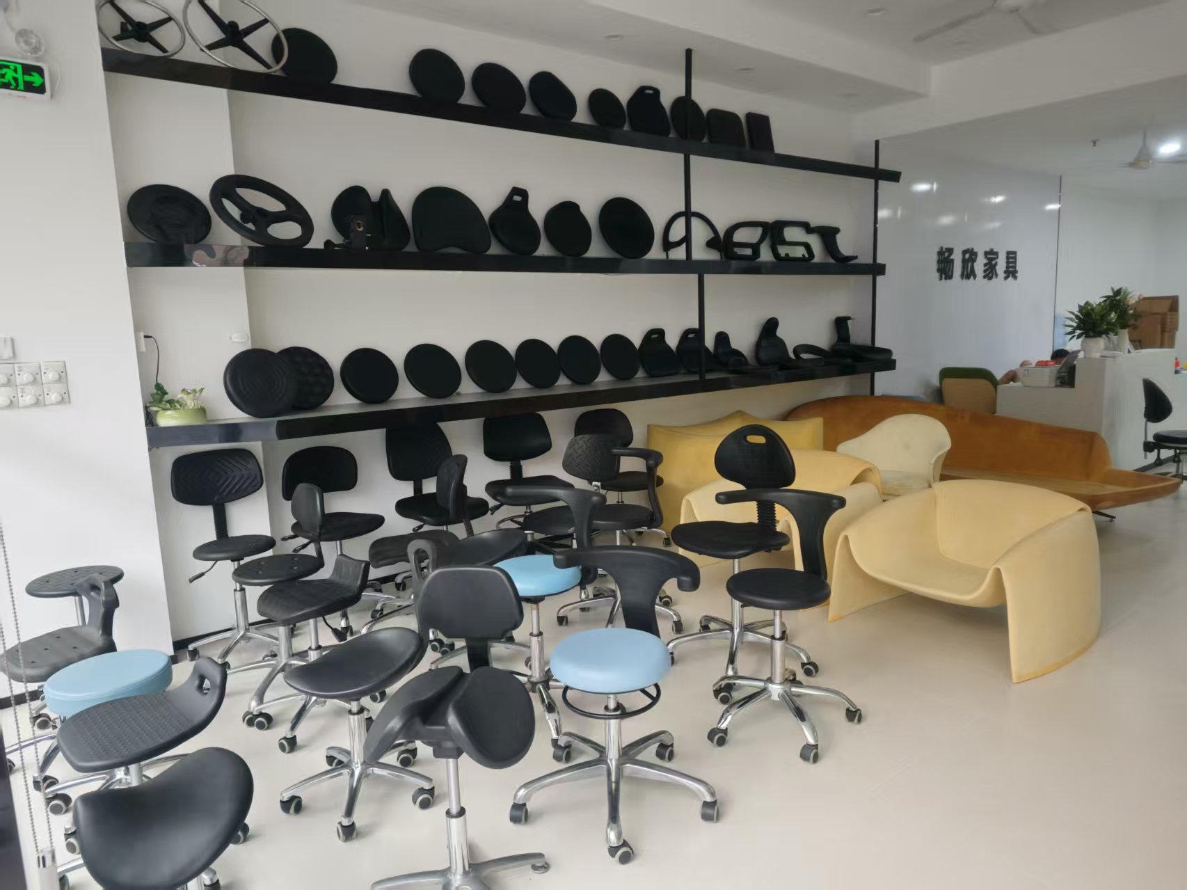 Store Gallery 3