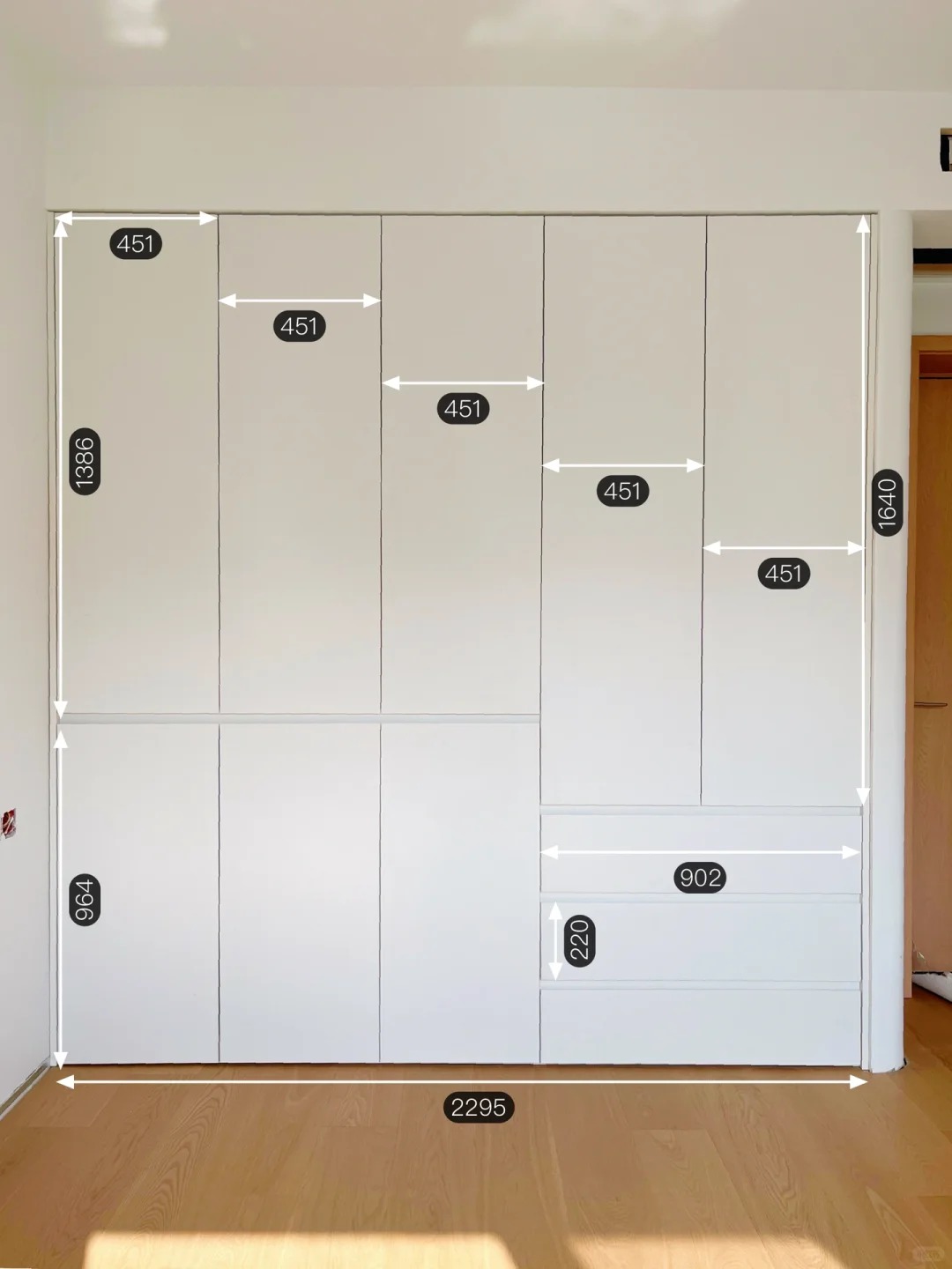 Modern Wardrobe Bedroom Furniture Wardrobe Custom Armoire Luxury Wood Storage Armoire for Clothes