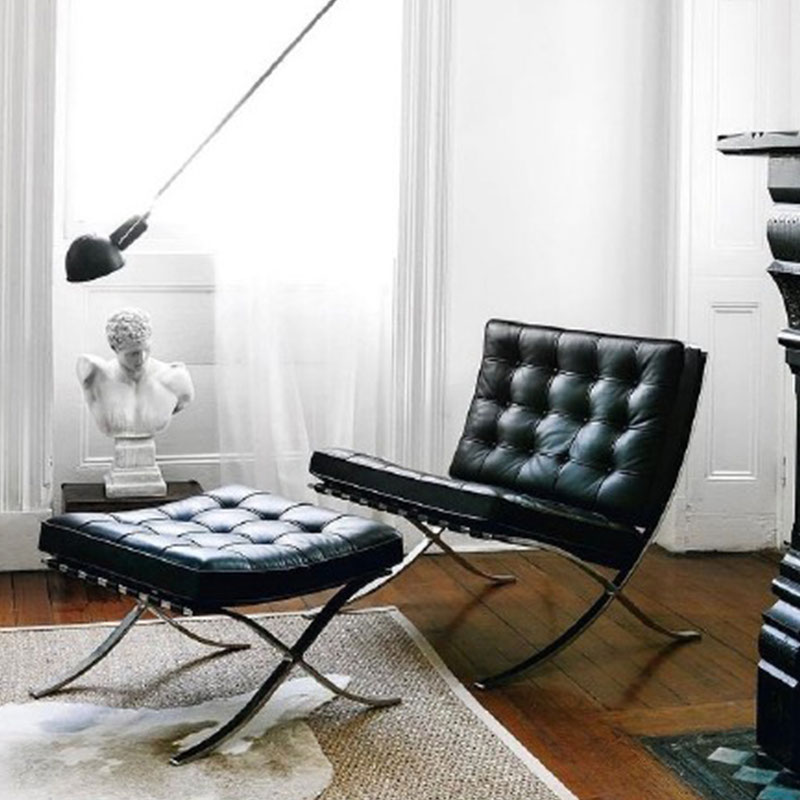 Top Grain Leather Lounge Chair Solid Wood Modern Armchair for Luxury Hotel Villa Project Contract Grade Hospitality Seating