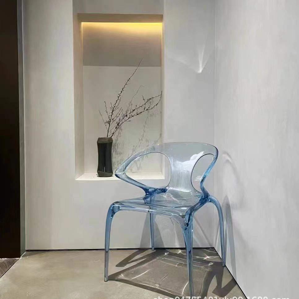 Simple Italian Minimalism Modern Armchair