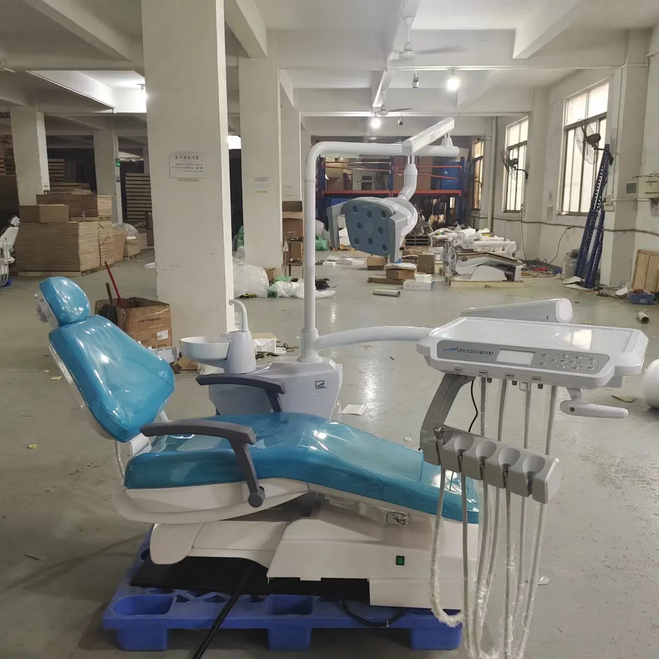 Economic Foshan Dental Equipment Chair Unit Manufacturers China Price with LED Lamp