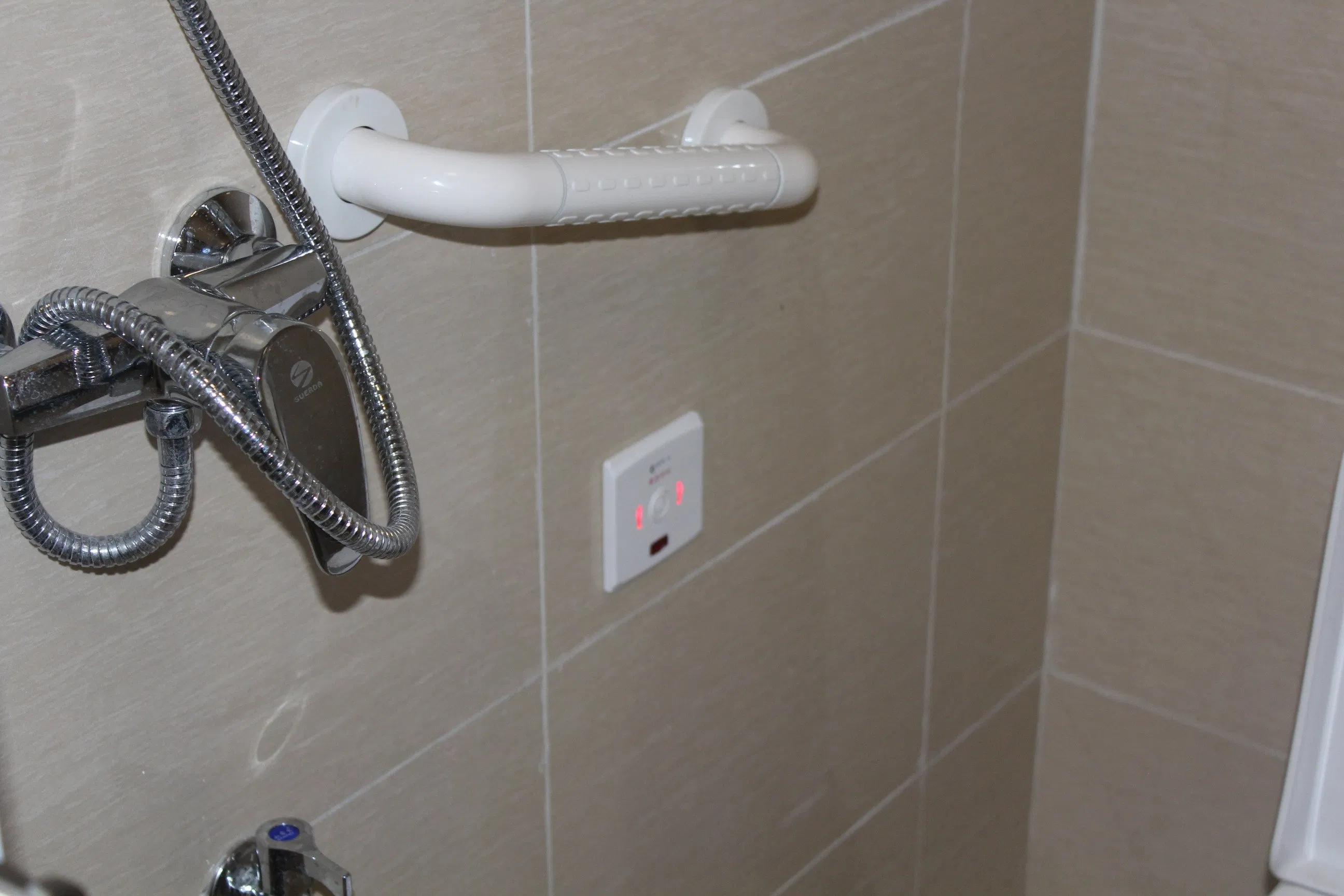 Wired Nurse Call System with Software Management