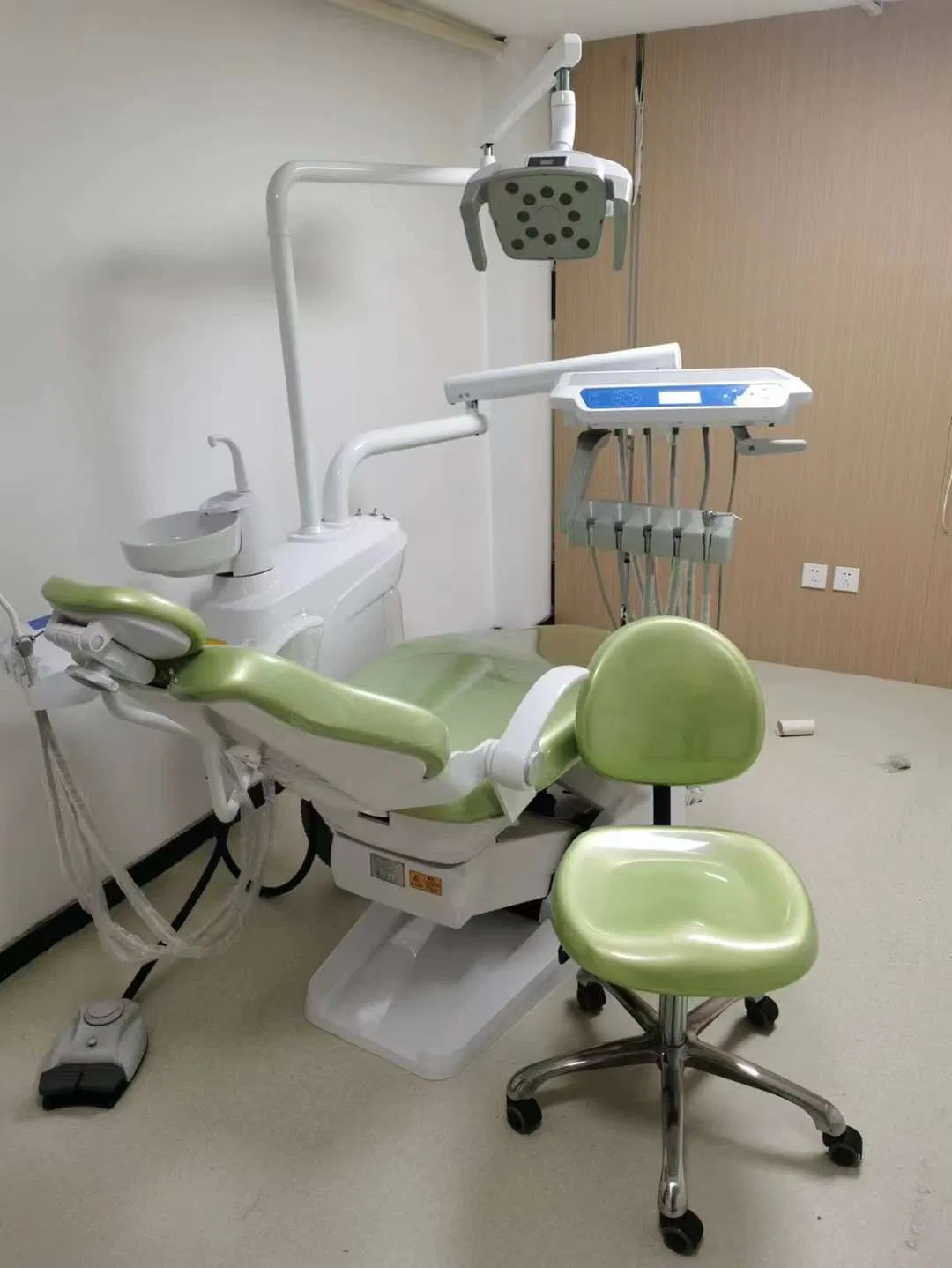 Dental Chair with Touch Screen Main Control Keyborad