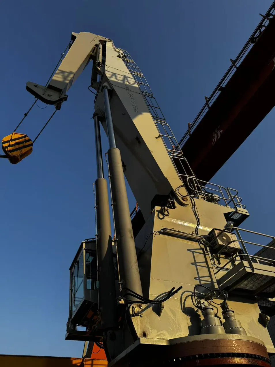 30t Knuckle Boom Crane Marine Floating Crane