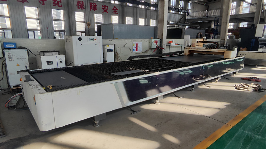 Pak Lift factory laser cutting process for precision steel components