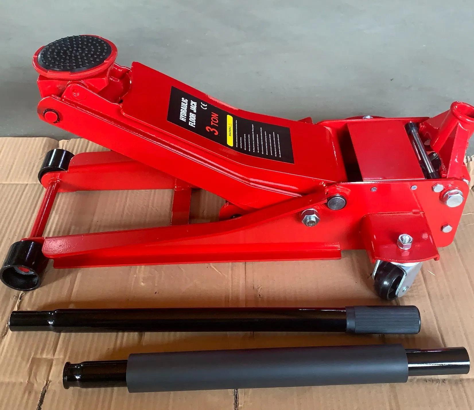 Quick Lifting Double Pumps and Low Profile Garage Jack Hydraulic Floor Jack 2.5 Ton for Car Lifting.