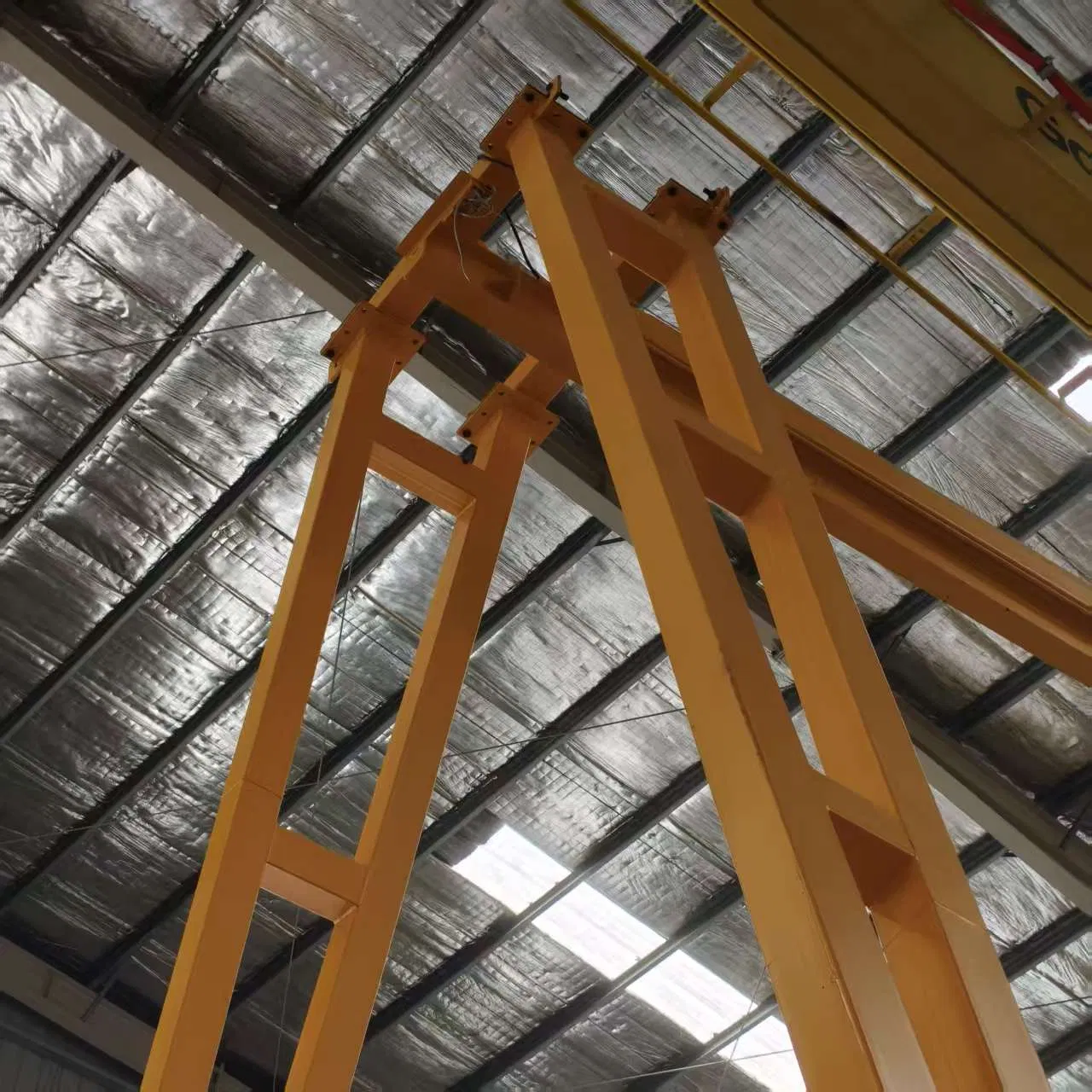 ISO9001 Certificated Rtg Trackless Mobile Portable Lifting Equipment Gantry Crane with 360-Degree Rotation for Indoors/Outdoors