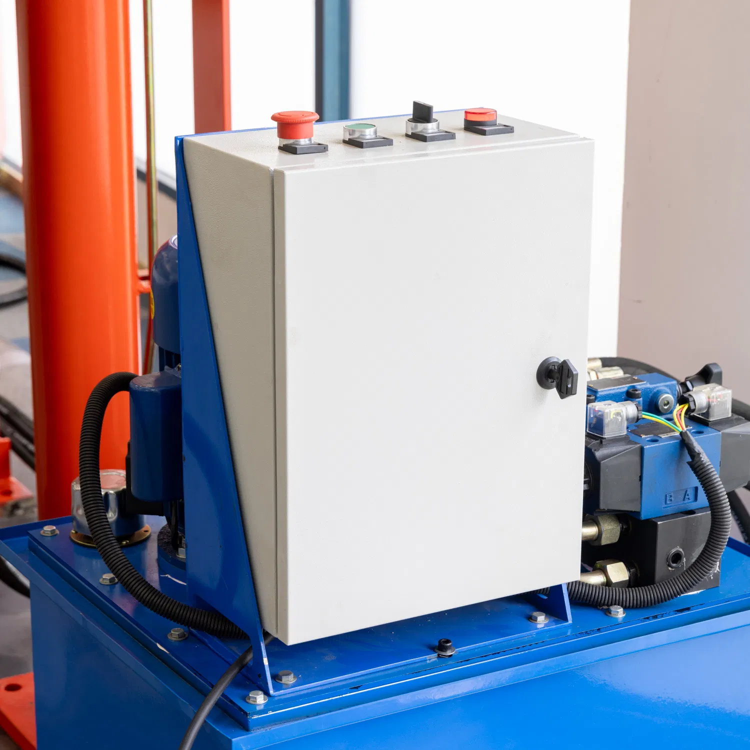 High-Performance Hydraulic Jack with Chain for Tank Engineering