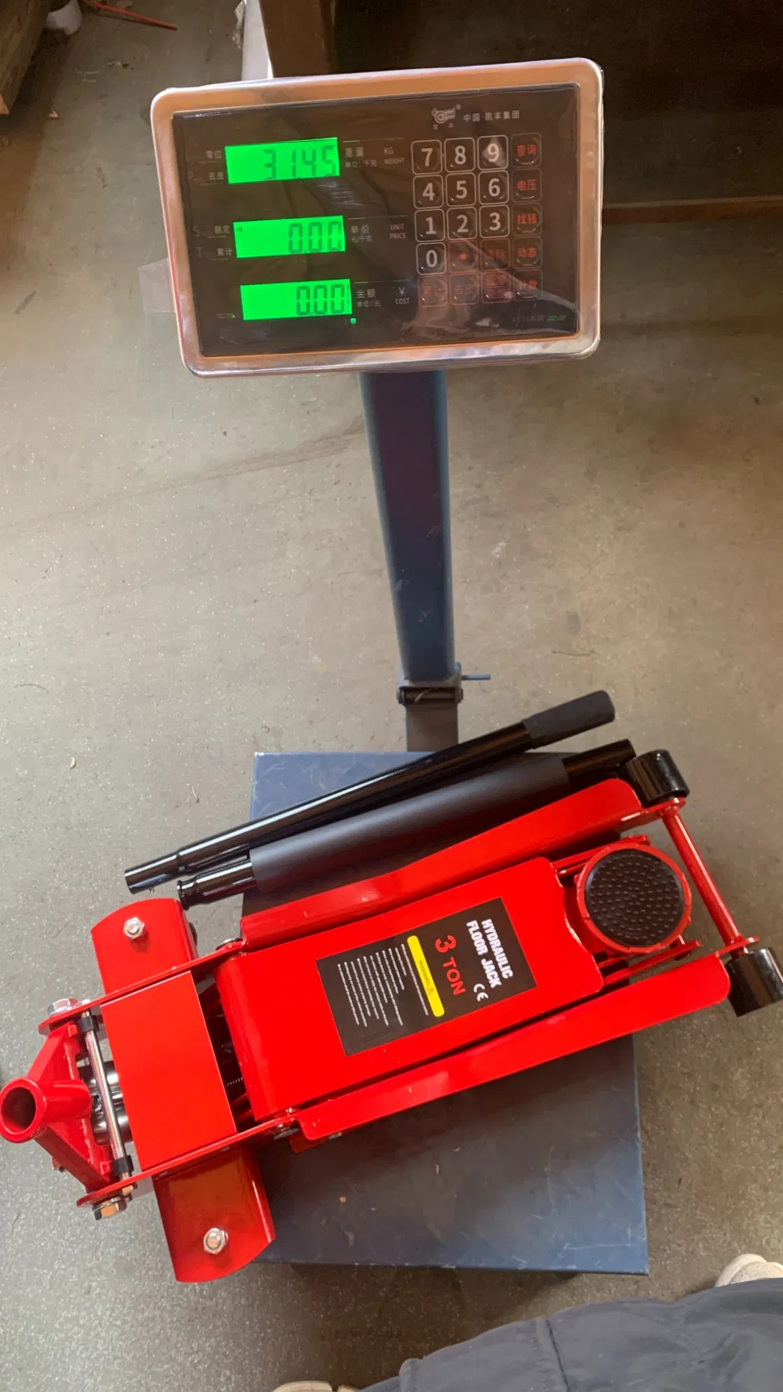 Quick Lifting Double Pumps and Low Profile Garage Jack Hydraulic Floor Jack 2.5 Ton for Car Lifting.