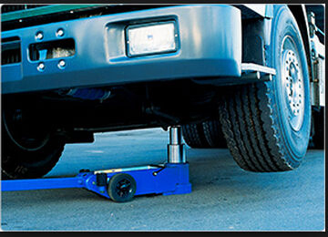 Industrial 50-Ton Air Hydraulic Bottle Jack for Heavy-Duty Vehicle Maintenance