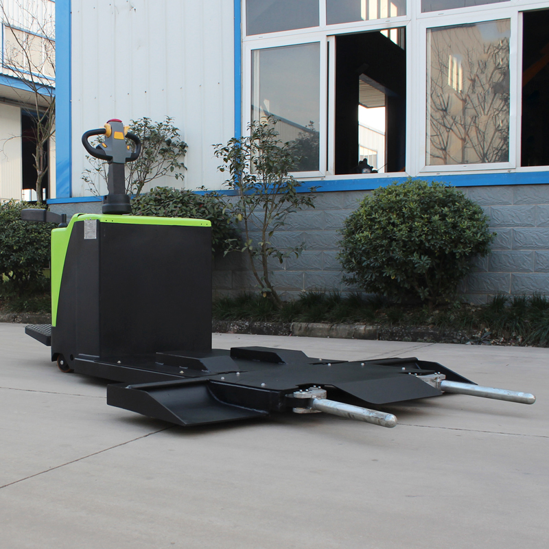 Factory Outlet Drive Electric Car Mover Vehicle Mover Tow Truck for Larger Tonnage Transport