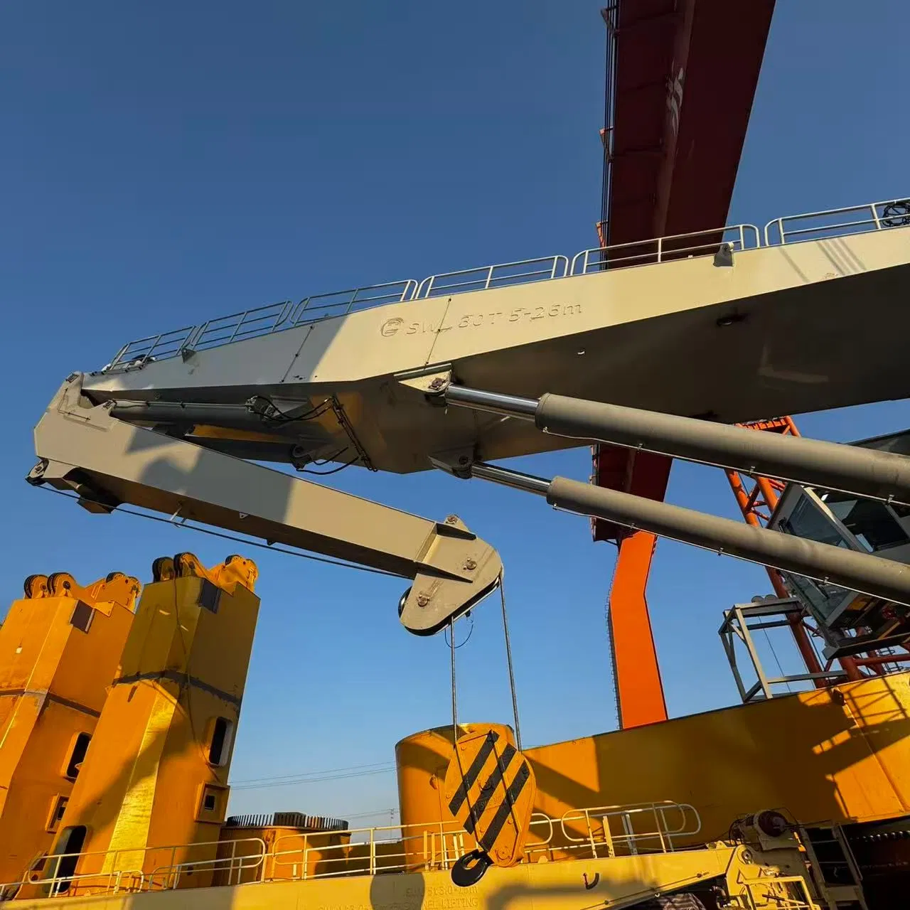 Customized Hydraulic Crane 30t Knuckle Boom Crane Marine Floating Crane Marine Jib Crane machinery Boat Crane
