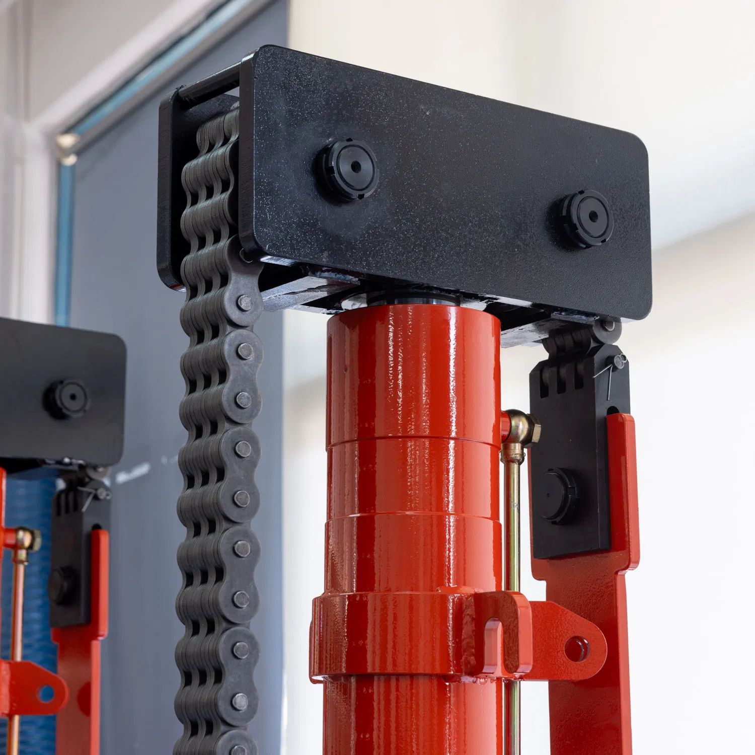 High-Performance Hydraulic Jack with Chain for Tank Engineering