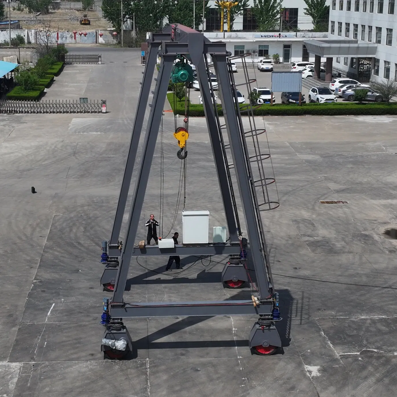 8ton Lifting Machine Mobile Rubber Tires Gantry Crane for Material Handling Industrial Workshop for Kazakhstan/Kyrgyzstan/Tajikistan