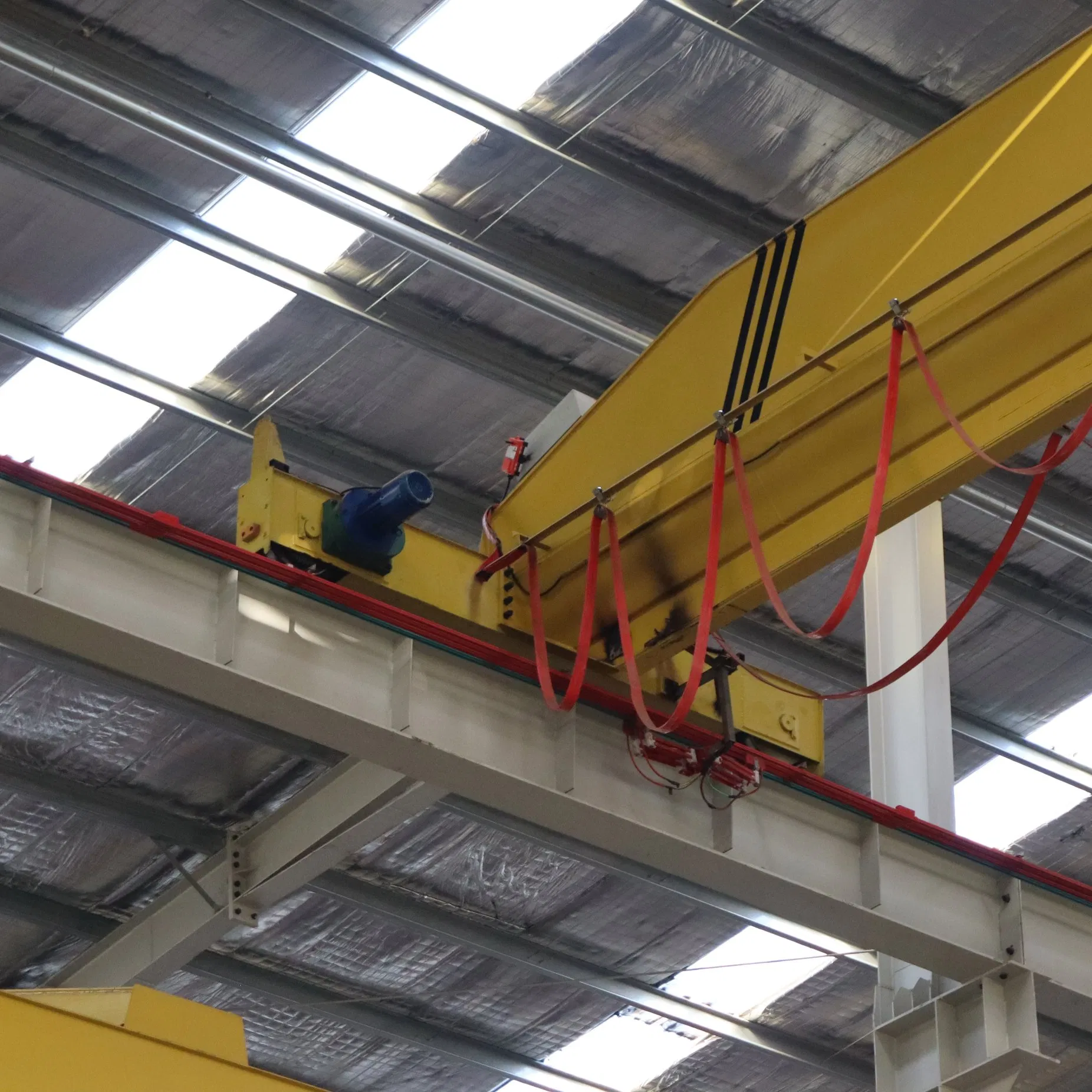 5/10/15/20/30t Customized Single Girder Travelling Rail Mounted Overhead Bridge Eot Crane with Electric Hoist and Remote Control