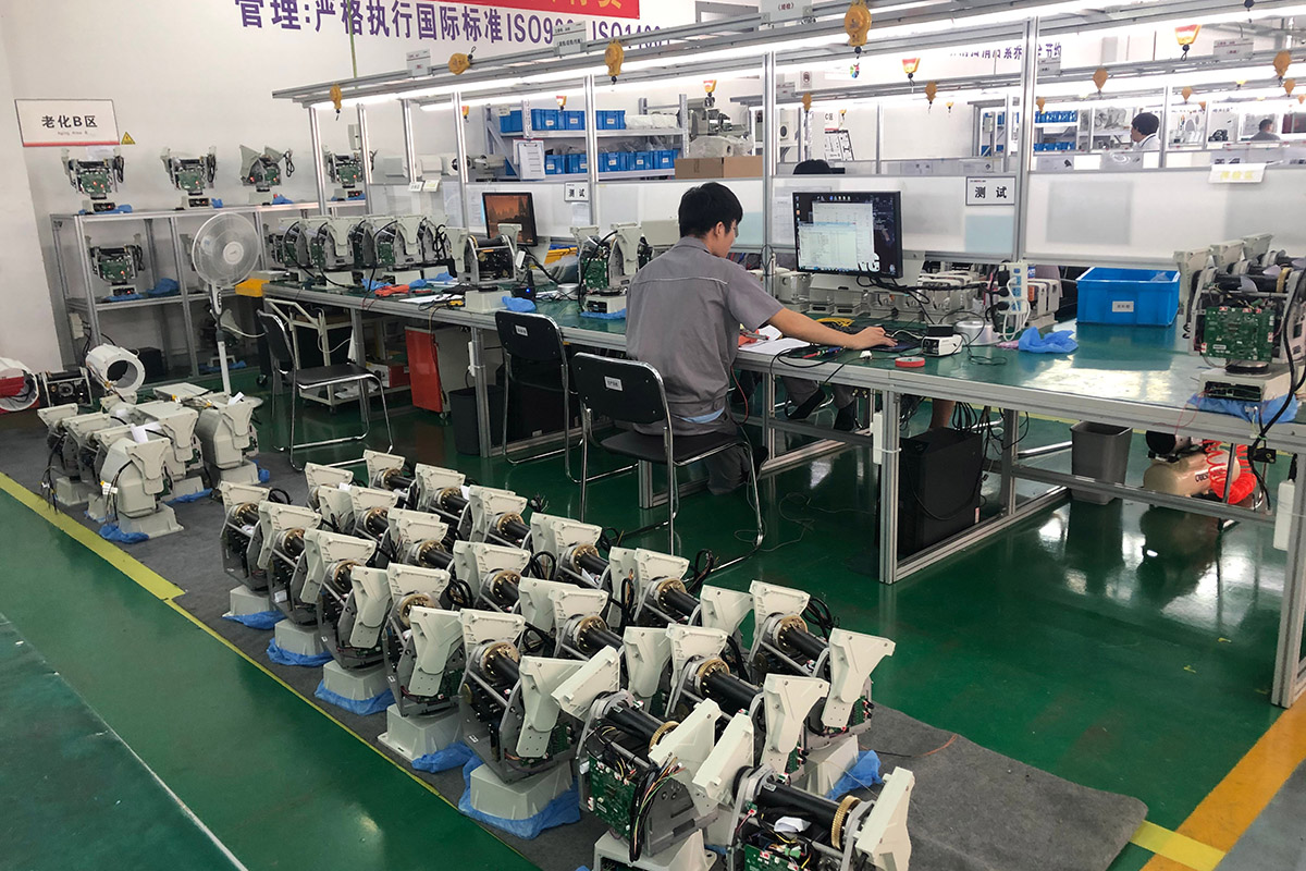 BIT-CCTV heavy duty pan tilt positioner in outdoor industrial application