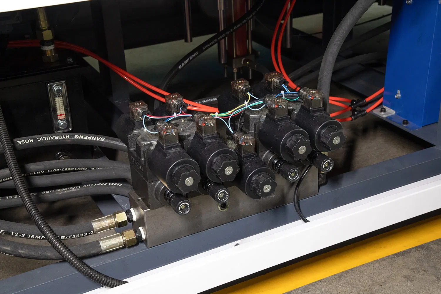 Automatic Label/Tags/Hangtags/Cosmetic/Coffee/Wine/Cigarette/Medicine/Carton Box/Paper Cup Waste Stripping Blanking Stripper Machine