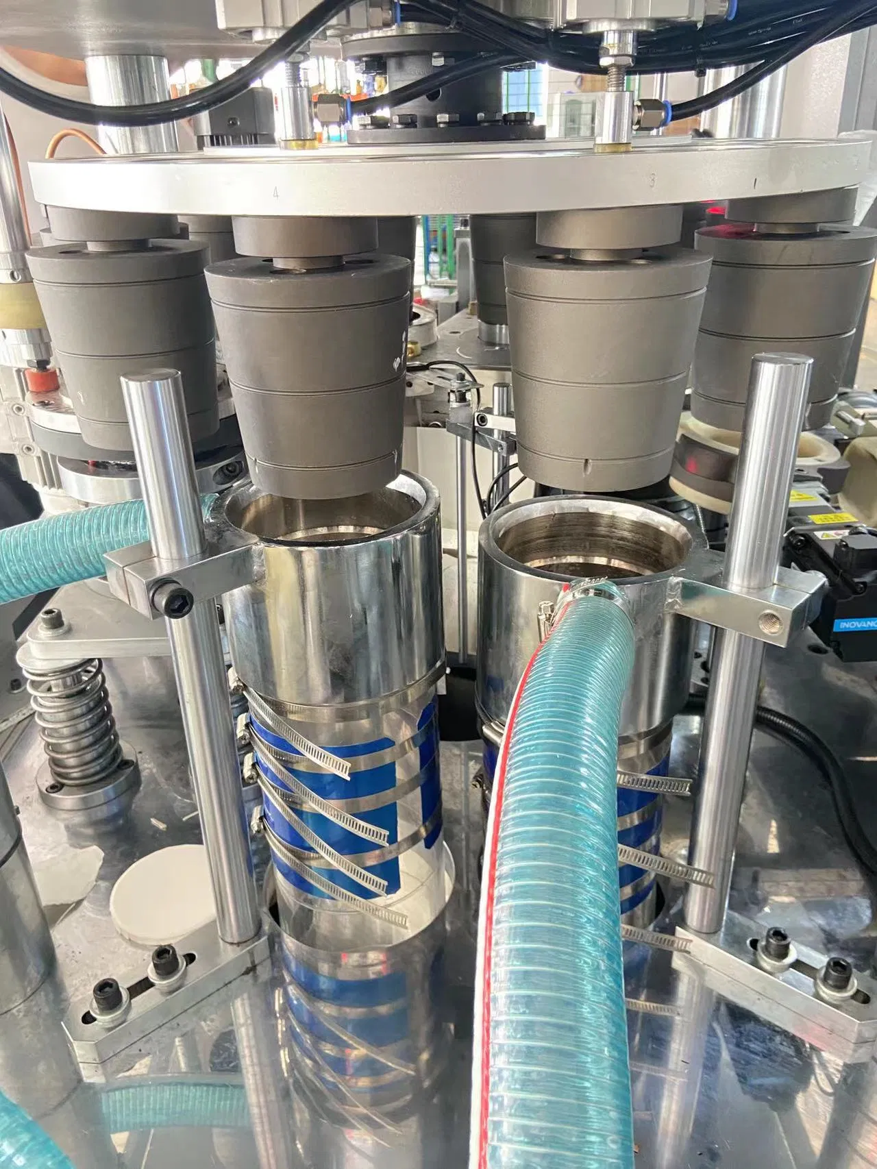 Single Side PE Coated Round Paper Box Bowl Making Kebab Noodle Boxes Machine