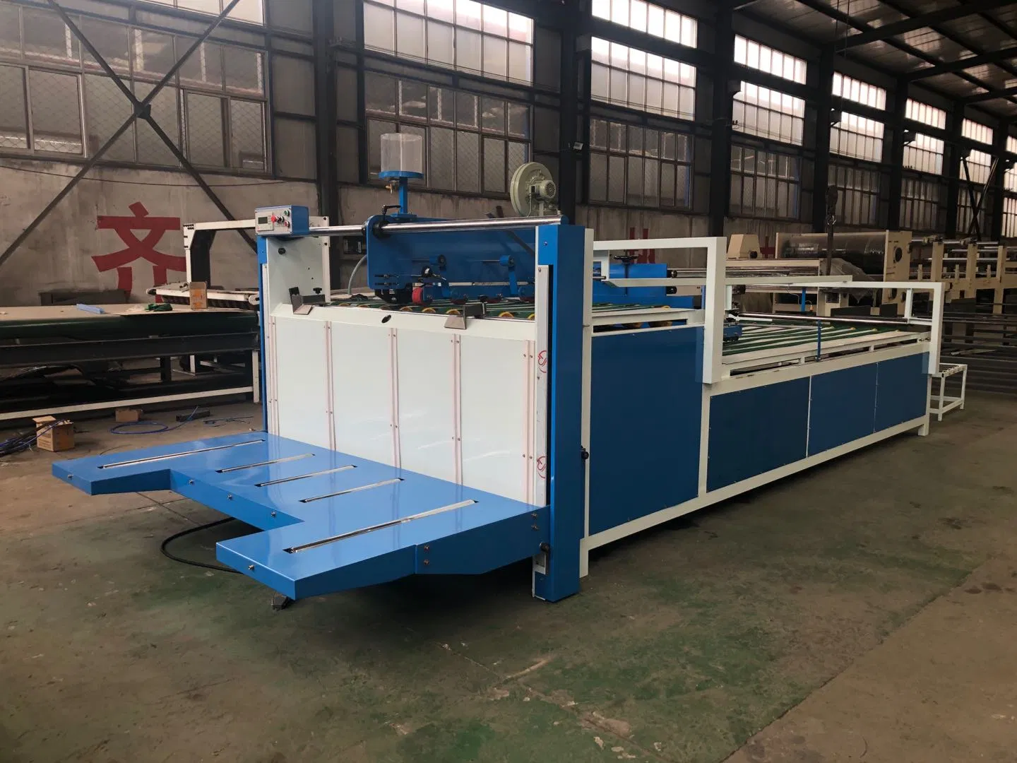 Semi Automatic Anti-Heat Hot Insulated Paper Cup Carton Sleeve Fan Folder Gluer Making Machine