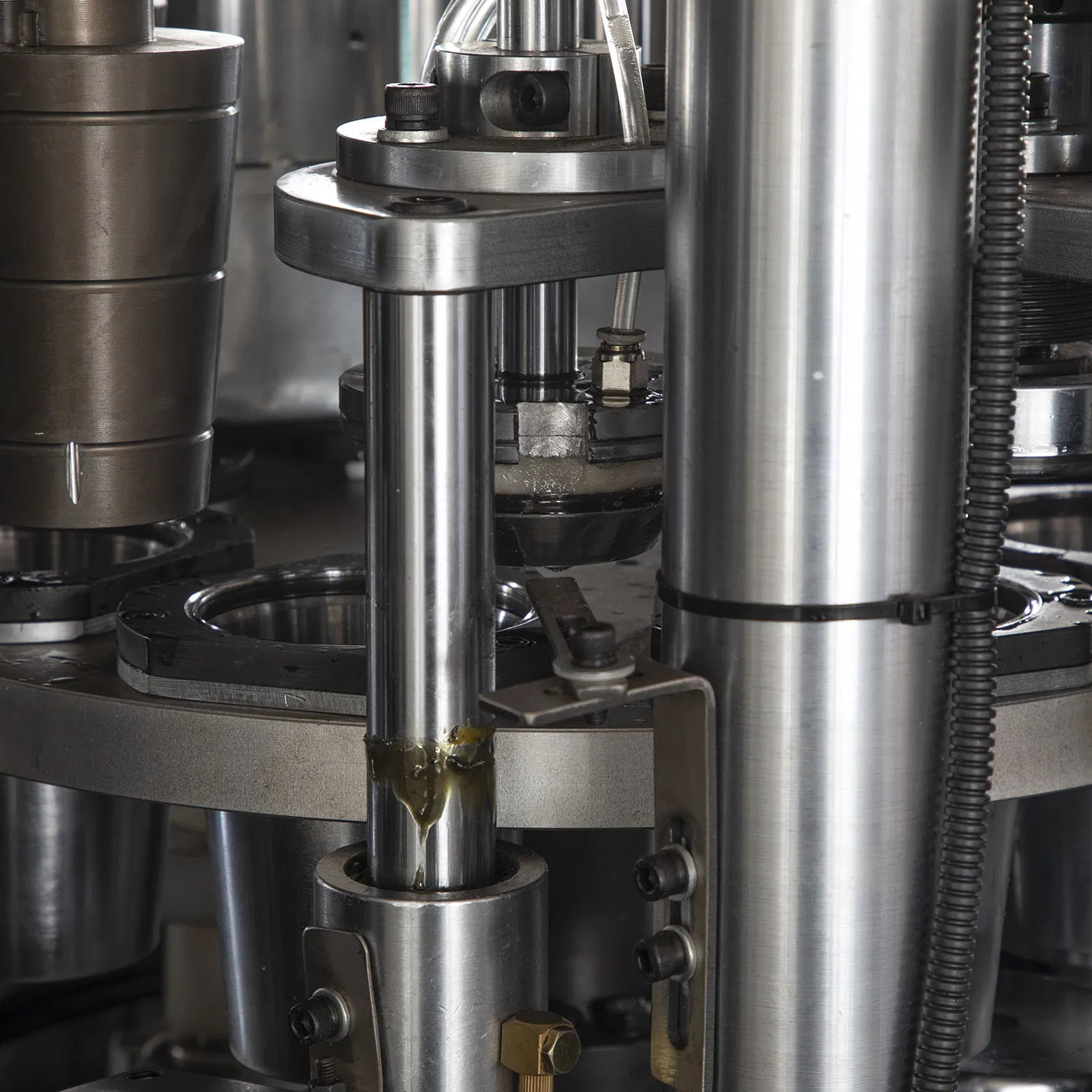 Factory Price Automatic Paper Cup Machine Disposable Paper Cup Making Machine for Small Business