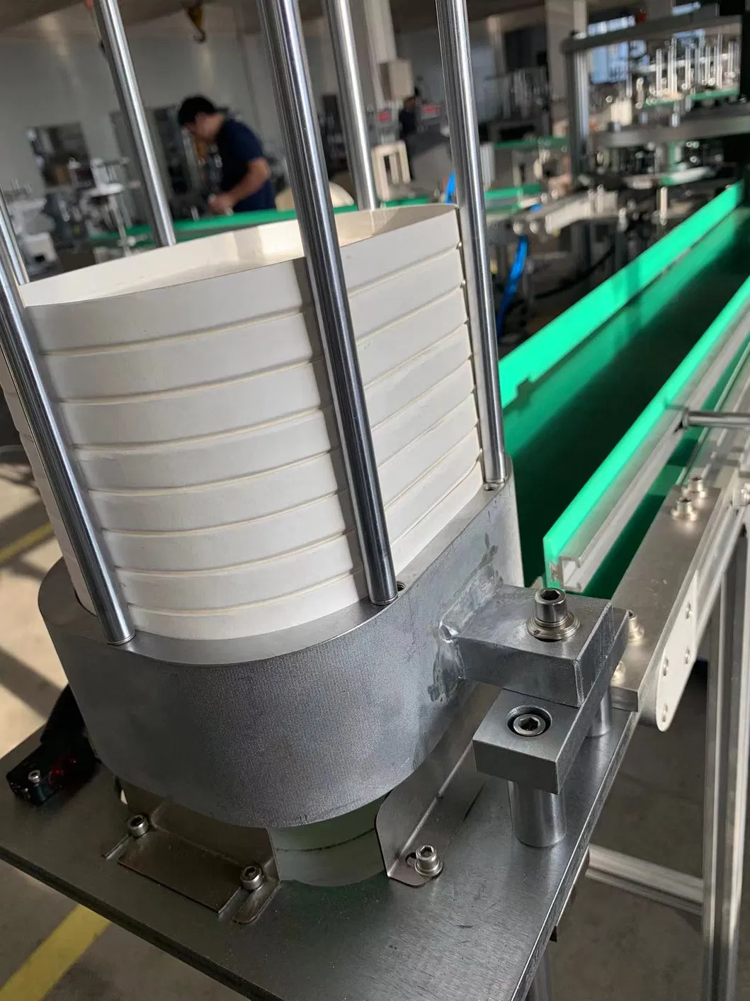 Paper Lid Machine Details