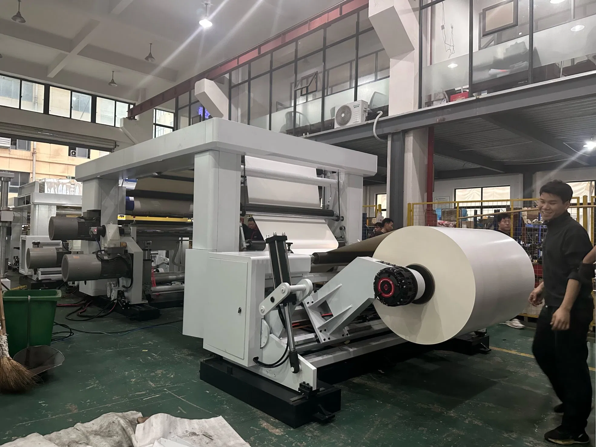High Speed PE Coated Paper Roll to Rolls Slitting Rewinding Machine for Food Bowls