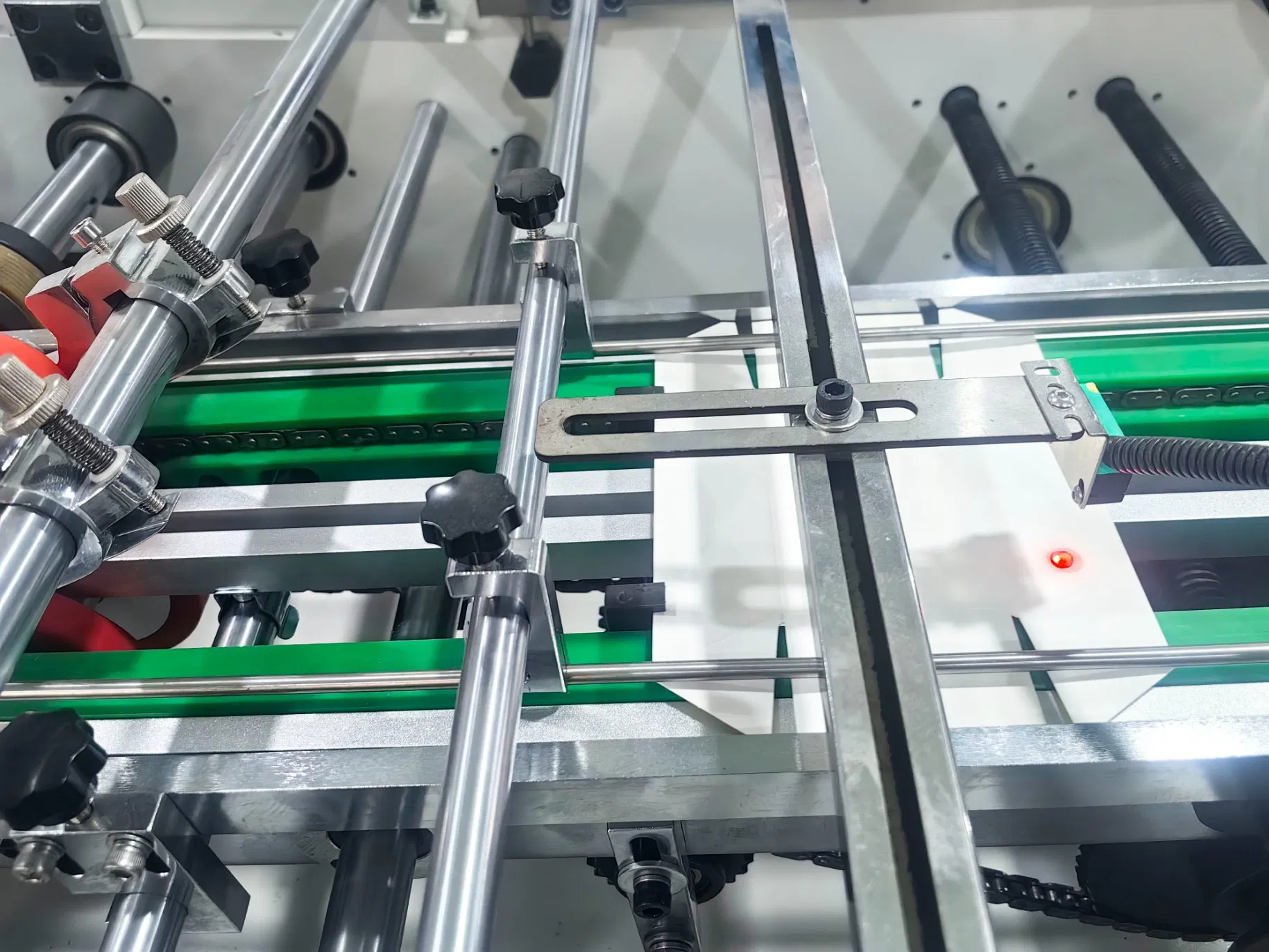 Disposable Auto Food Grade Paper Take Away Fast Food Container Lunch Box Forming Making Machine Fried Chicken Burger Box Machine