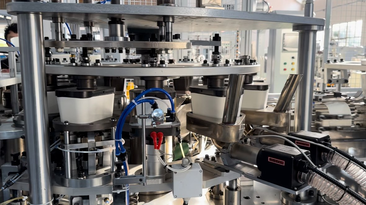 Square Salad Paper Food Takeaway Bowls Forming Machine