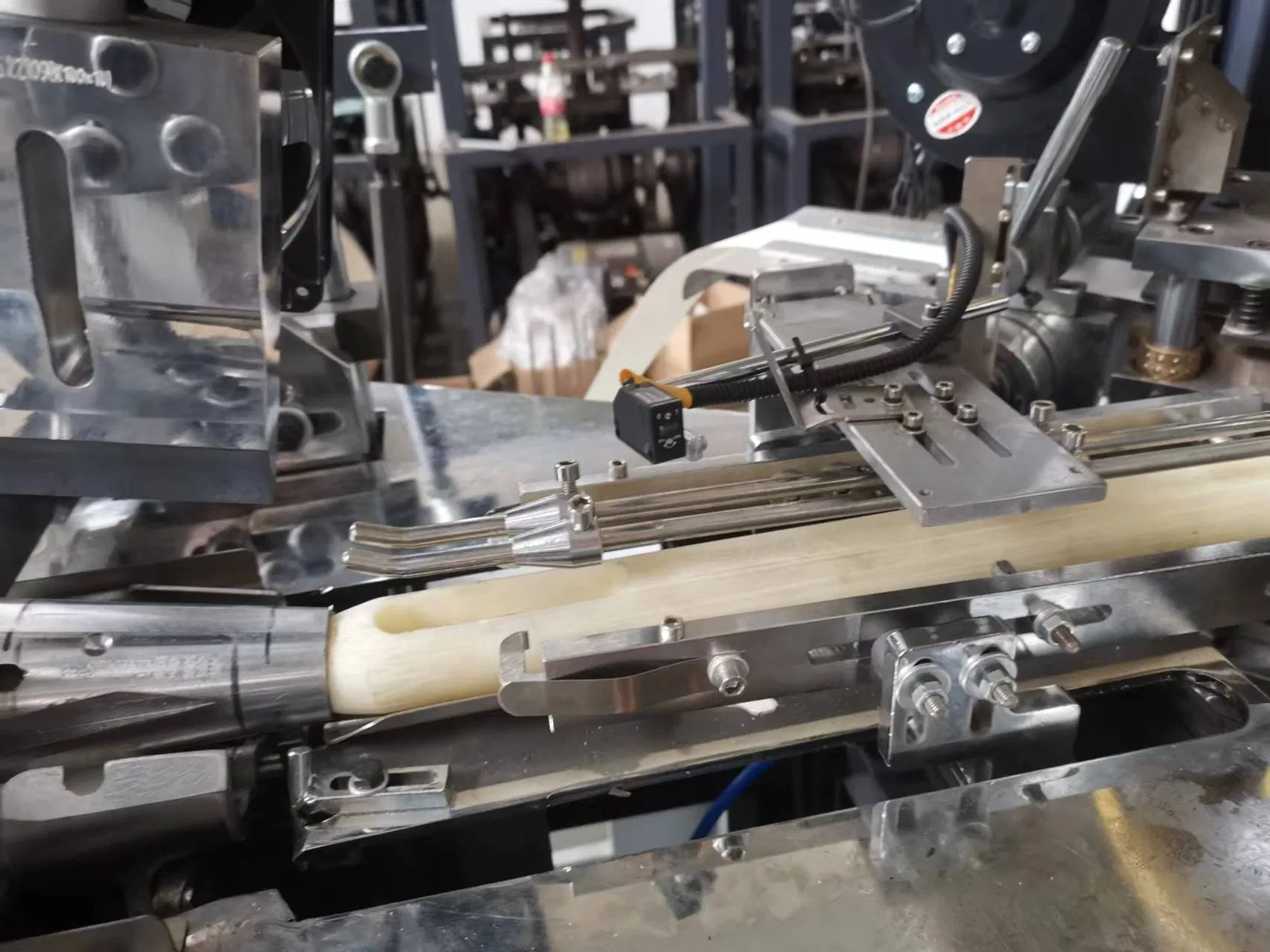 Best Paper Cup with Handle Machine