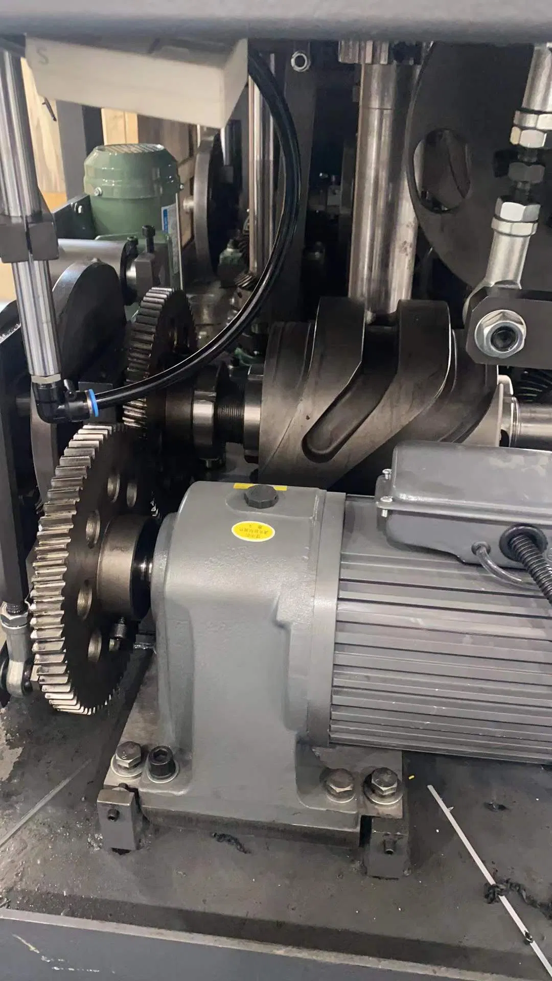 Efficient Automatic Paper Cup Handle Assembly Machine for Sale