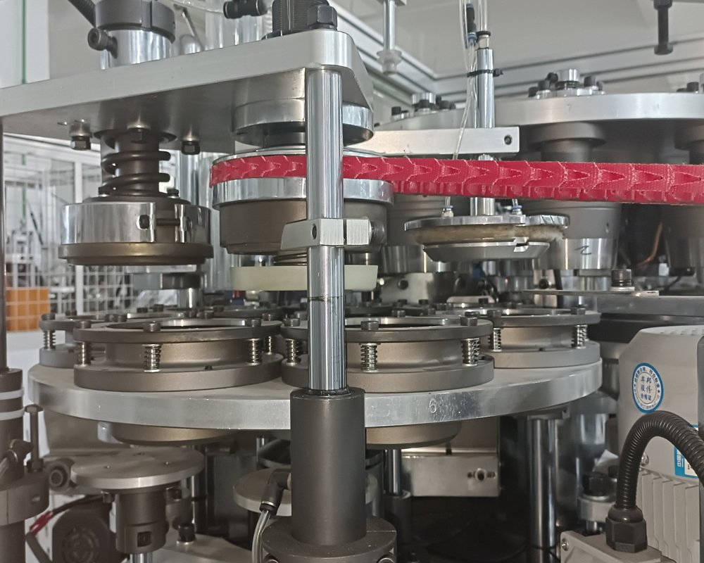 XL-900s High Speed 100-110PCS/Min No Plastic Paper Bowl Making Machine