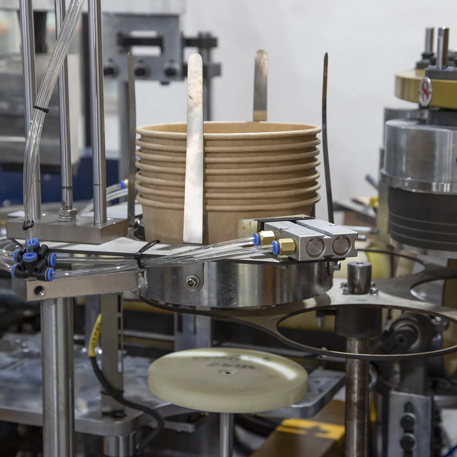 Fully Automatic Salad Bowl Making Machine Paper Cup Cutting Forming Machines Disposable