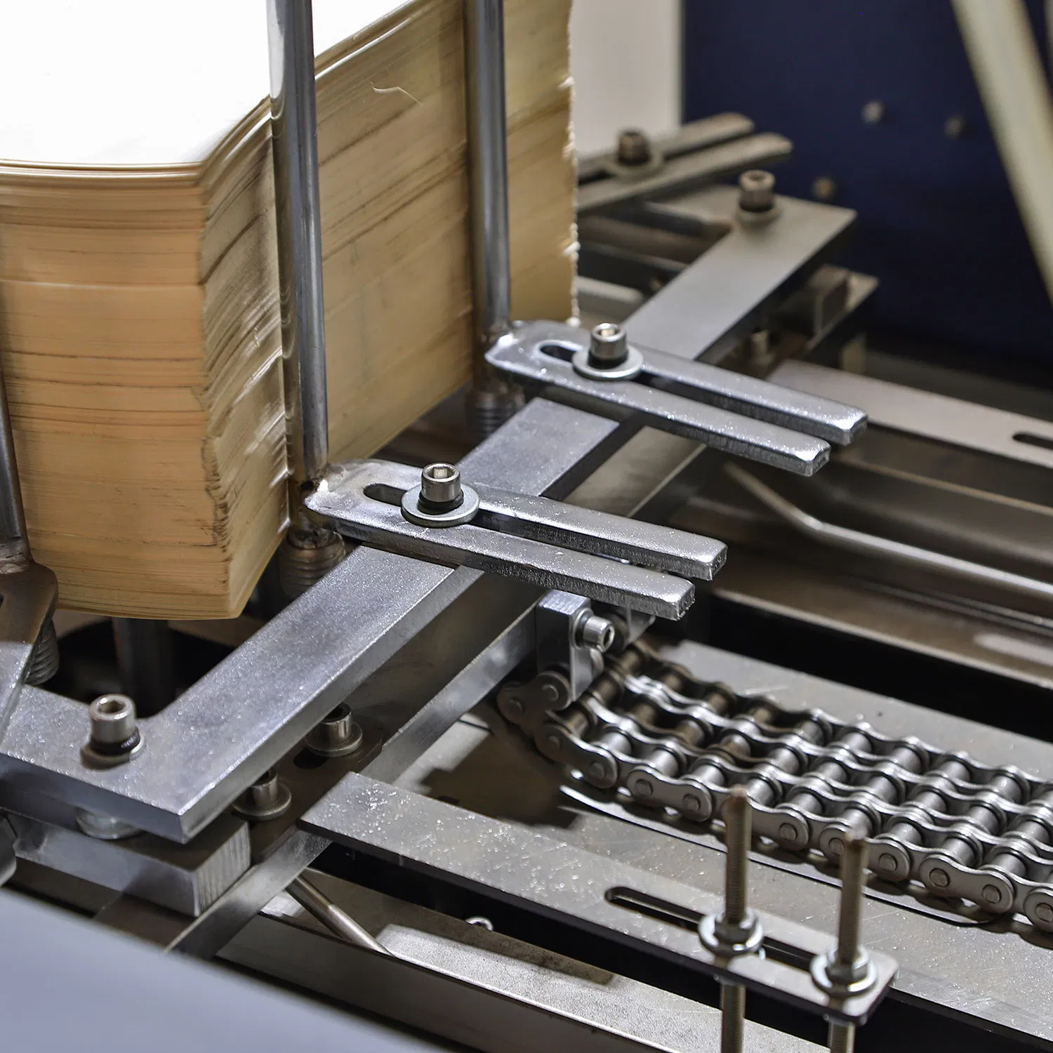 Mudium/Low Speed Coffee Ultrasonic Paper Cup Making Forming Machine