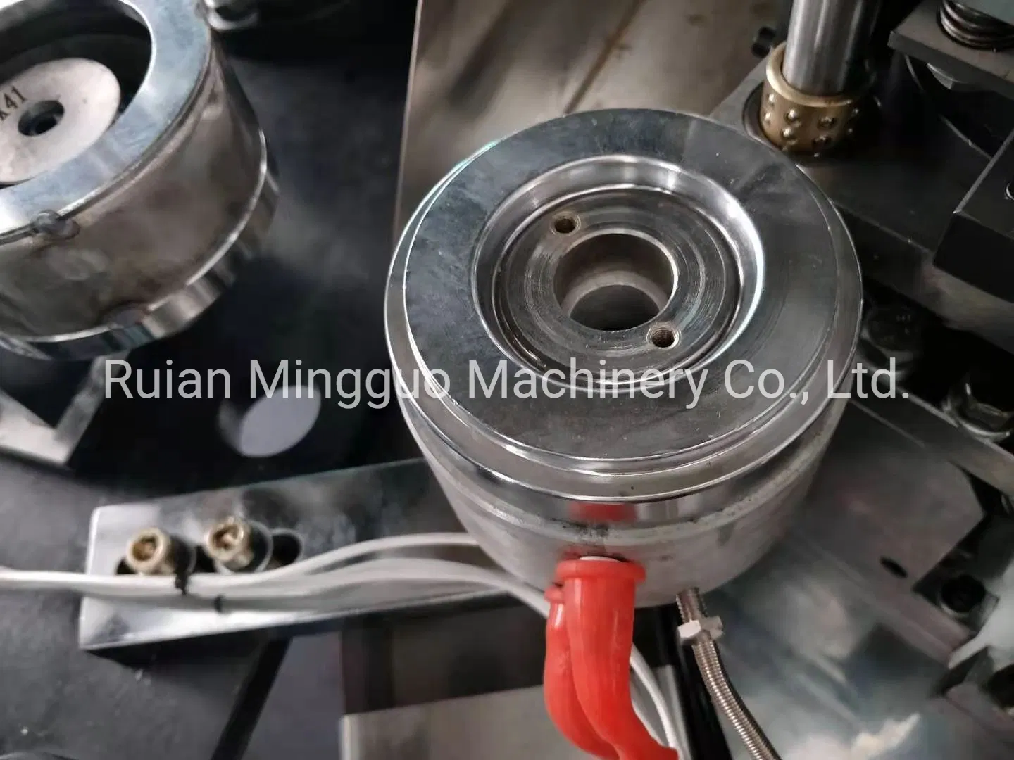 High Quality Branded Fully Automatic Middle Speed Paper Cup Coffee Cup Tea Cup Making/Forming Machine with Ultrasonic and Safe Operation Manufacturer From China