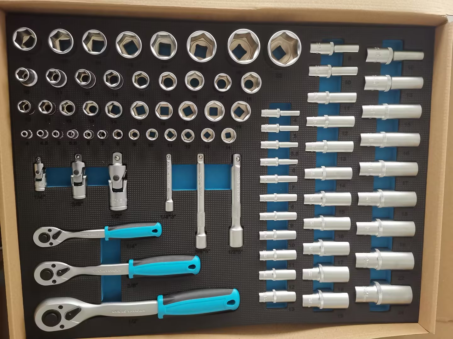 273PCS Auto Repair CR-V Tool Sets Filled in EVA Foam Trays for Garage Workshop Professional Hand Tools Kit