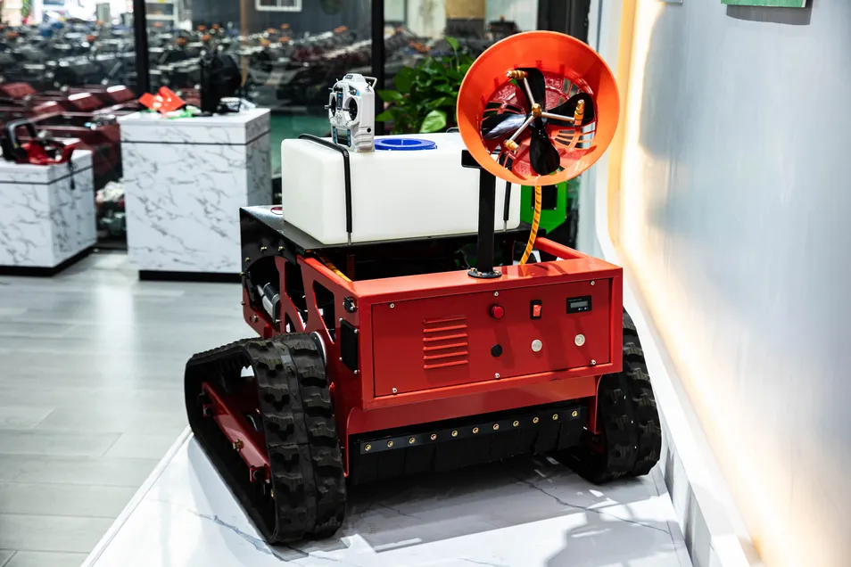 Eco-Friendly All-in-One Mowing and Spraying Machine for Efficient Lawn Care