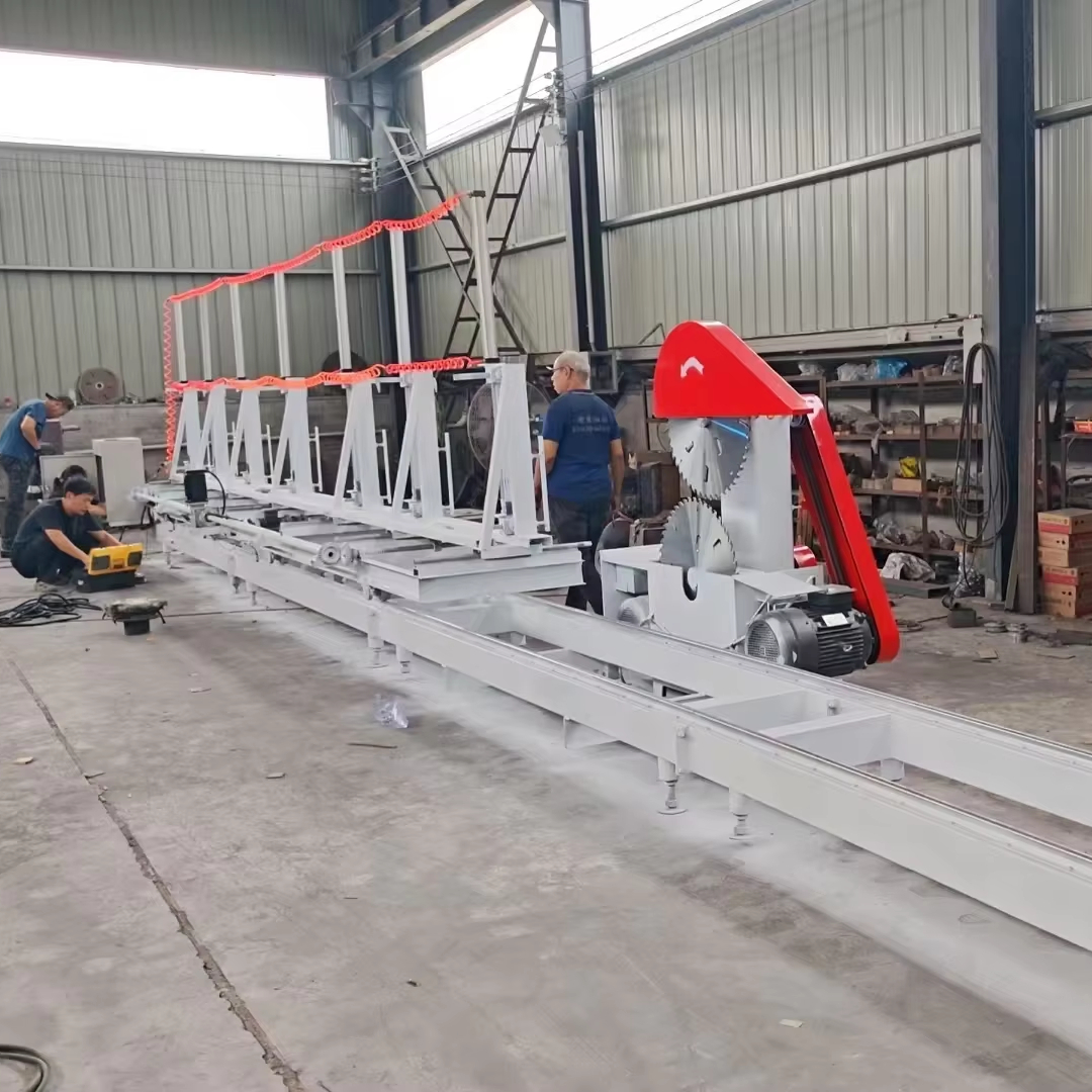 ALWI Vertical Circular Saw Machine For Log Cutting Wood 7.5kW Power 30-370mm Cutting Capacity