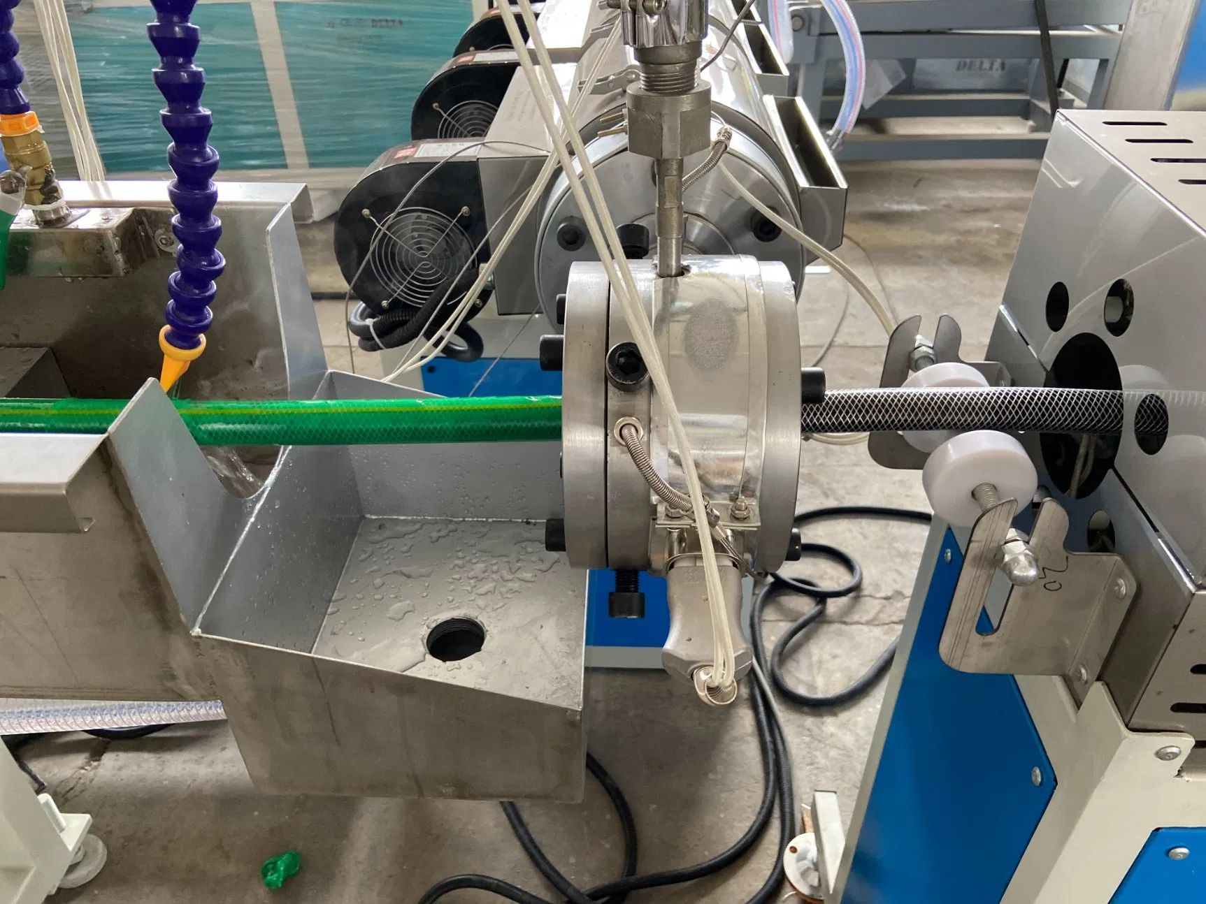 Multi-Purpose PVC Fiber-Woven Hose Production Machine for Residential Lawn Care, Pool Cleaning, and Industrial Water Transfer