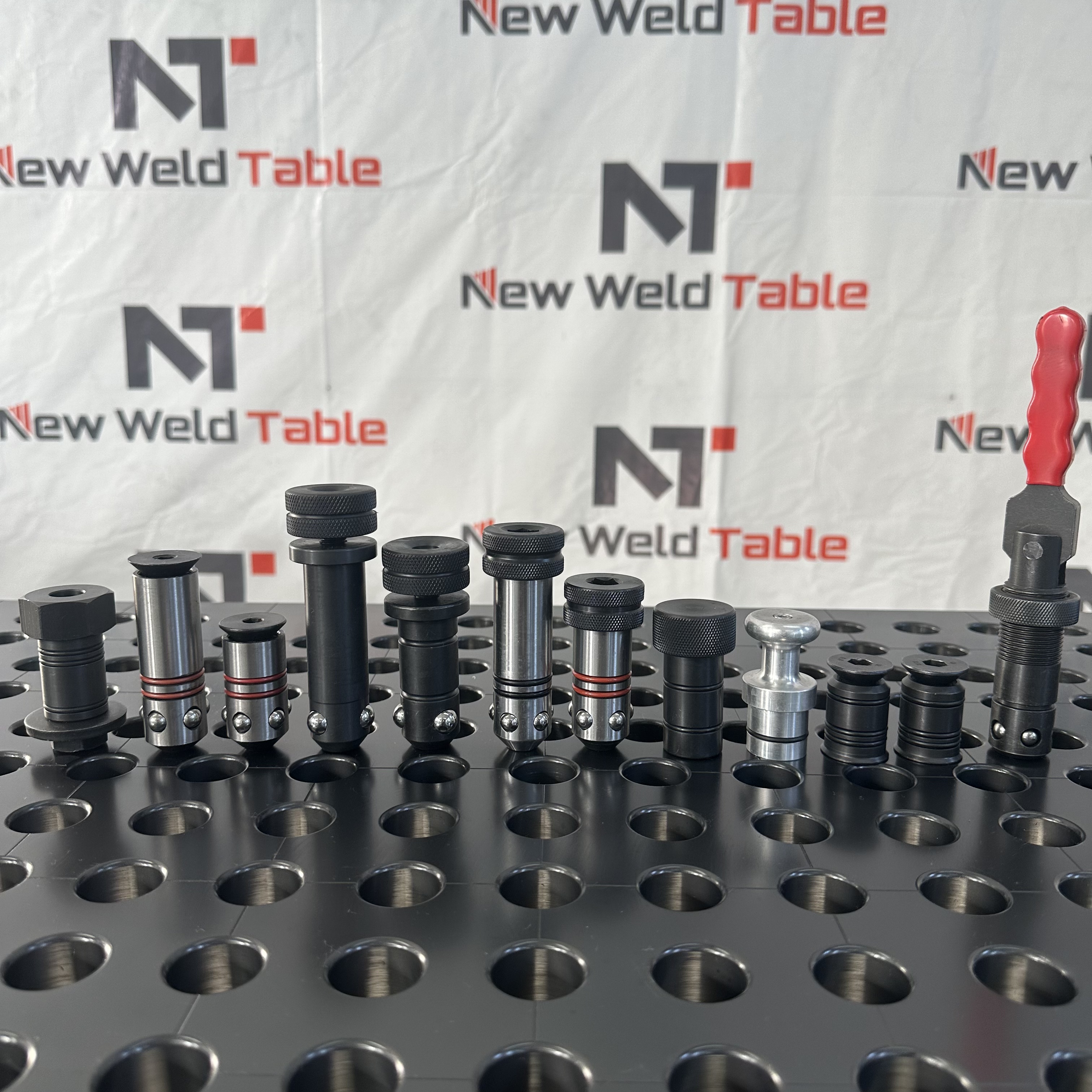 D16/D28 Modular 3D Welding Table Heavy Duty S355 Nitrided Steel CNC Machined Anti-Spatter Welding Workbench For Fabrication