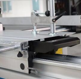 Precision Cutting Board Saw For Wooden For Sale Automatic Woodworking Cnc Panel Wood Cutting Saw For Furniture For Sale In UK