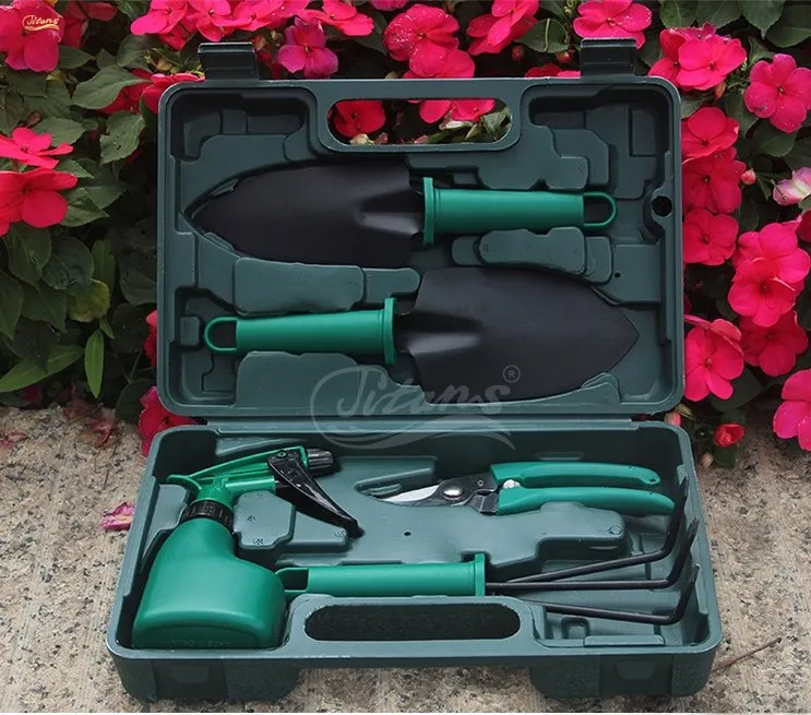 Garden Tools Detail 6