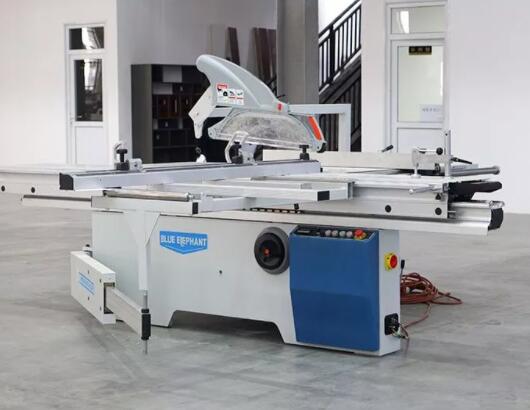 Precision Cutting Board Saw For Wooden For Sale Automatic Woodworking Cnc Panel Wood Cutting Saw For Furniture For Sale In UK