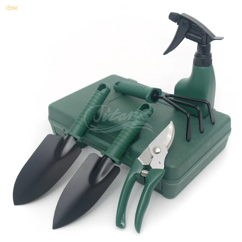 Garden Tools Detail 5